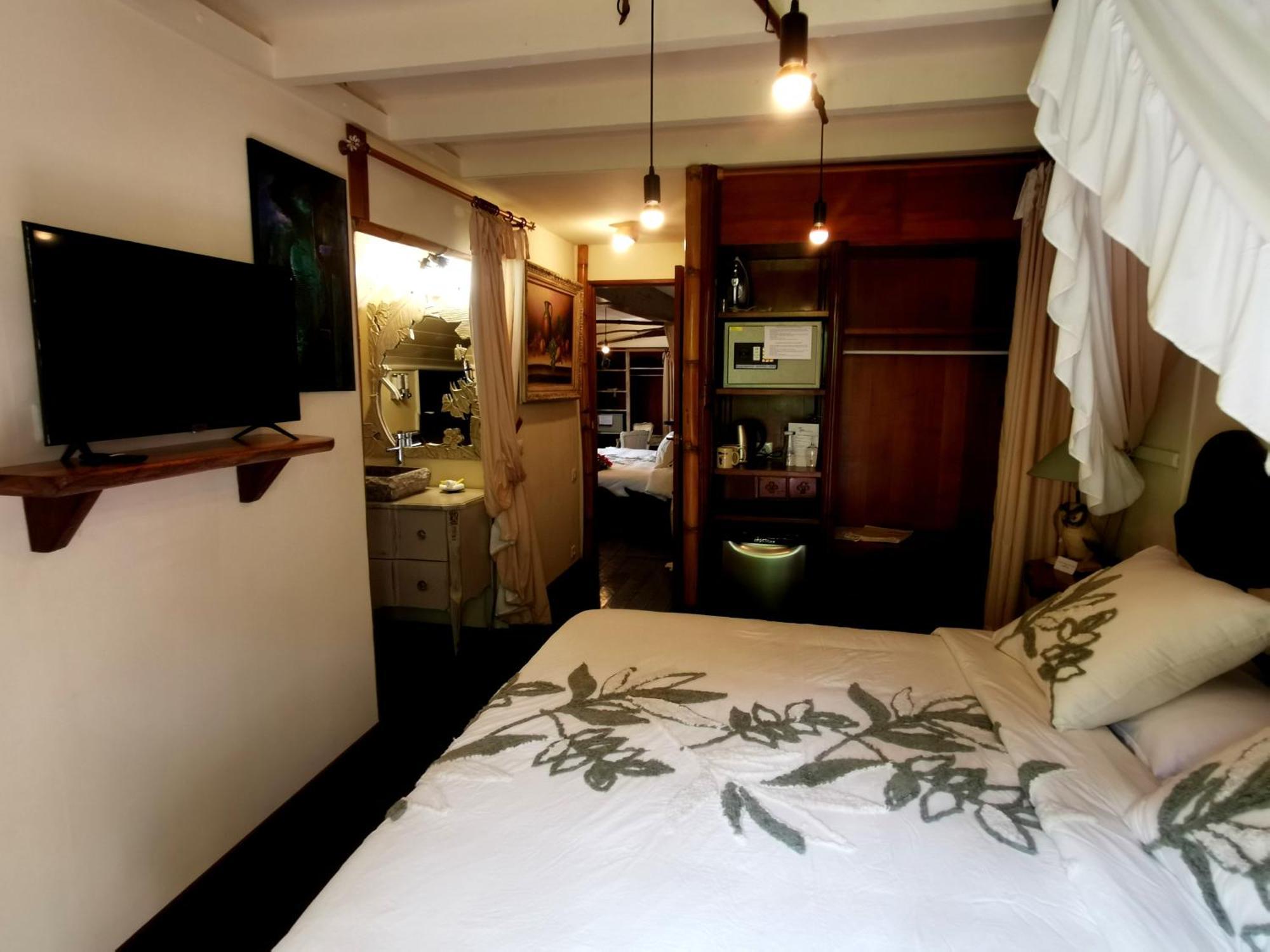 Hôtel Fenua Mata'i'oa Papetoai Esterno foto